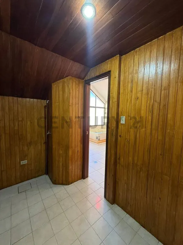 Foto 13 de Penthouse Amplio en Alquiler en Calacoto