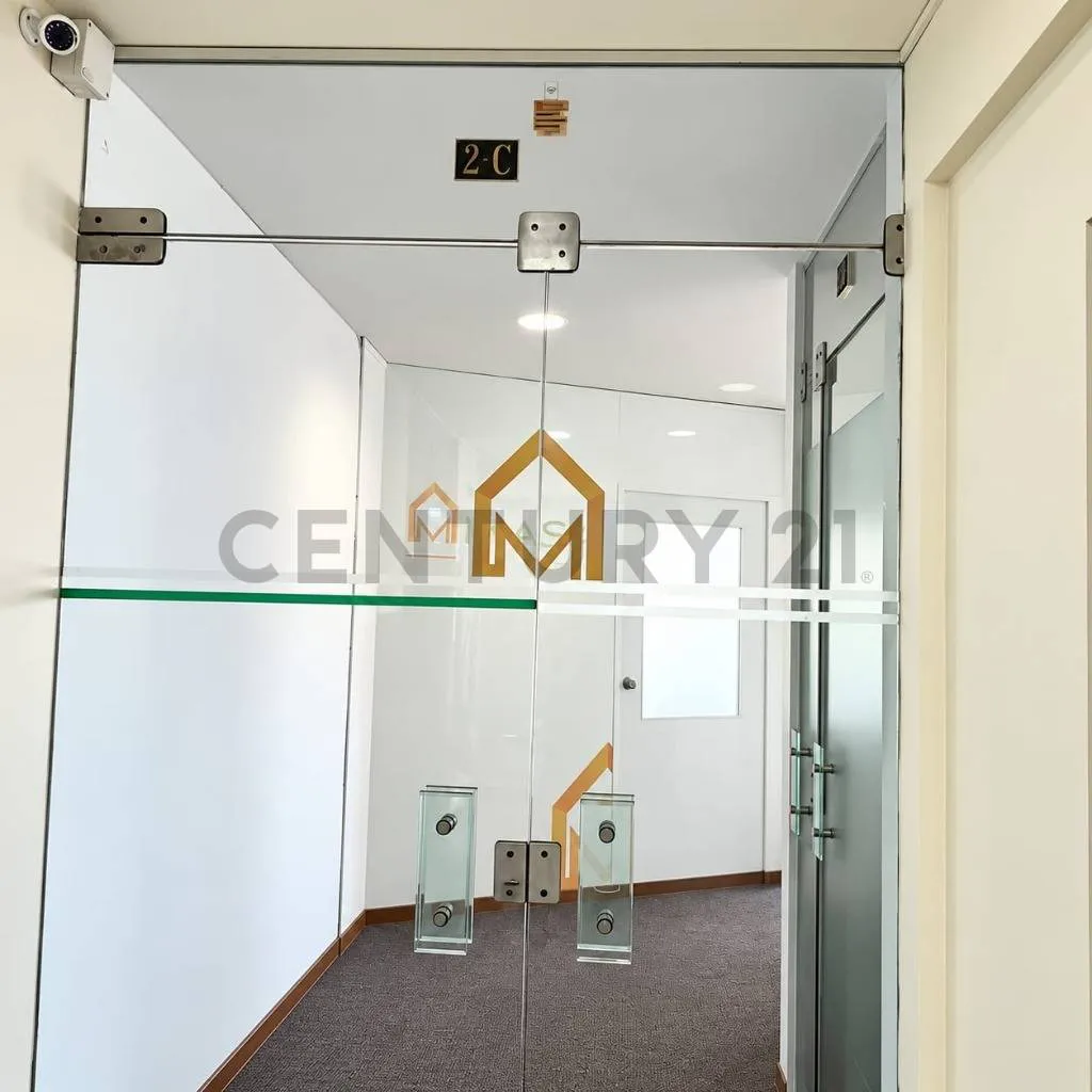 Foto 8 de Amplia Oficina Zona Estrategica en Centro Empresarial Edif Cibeles