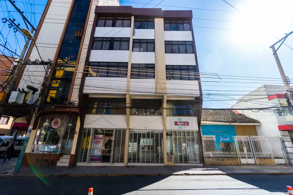 Foto 1 de Oficinas en Alquiler – Centro de Cochabamba 🏢 Cerca al Edificio Municipal