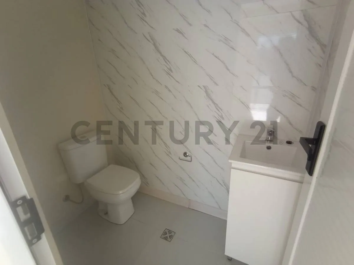Foto 8 de Alquiler Policonsultorio Frente al Hospital San Juan de Dios