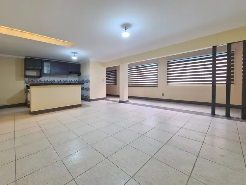 Foto 8 de En Venta - Propiedad Comercial y Residencial