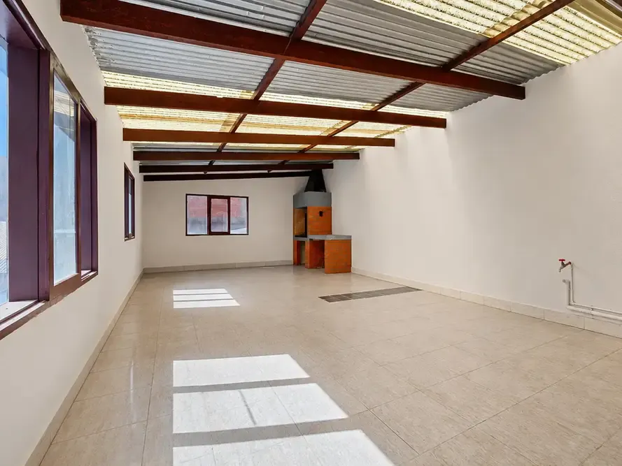 Foto 19 de En Venta - Propiedad Comercial y Residencial