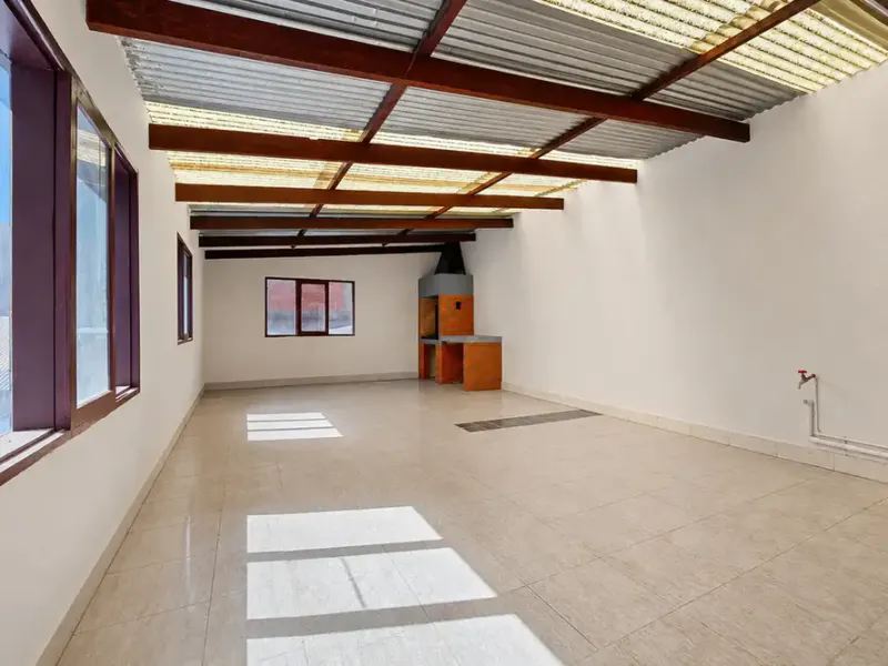 Foto 19 de En Venta - Propiedad Comercial y Residencial