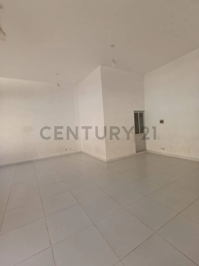 Foto 4 de ¡Local Comercial en Alquiler a Mitad de Precio!