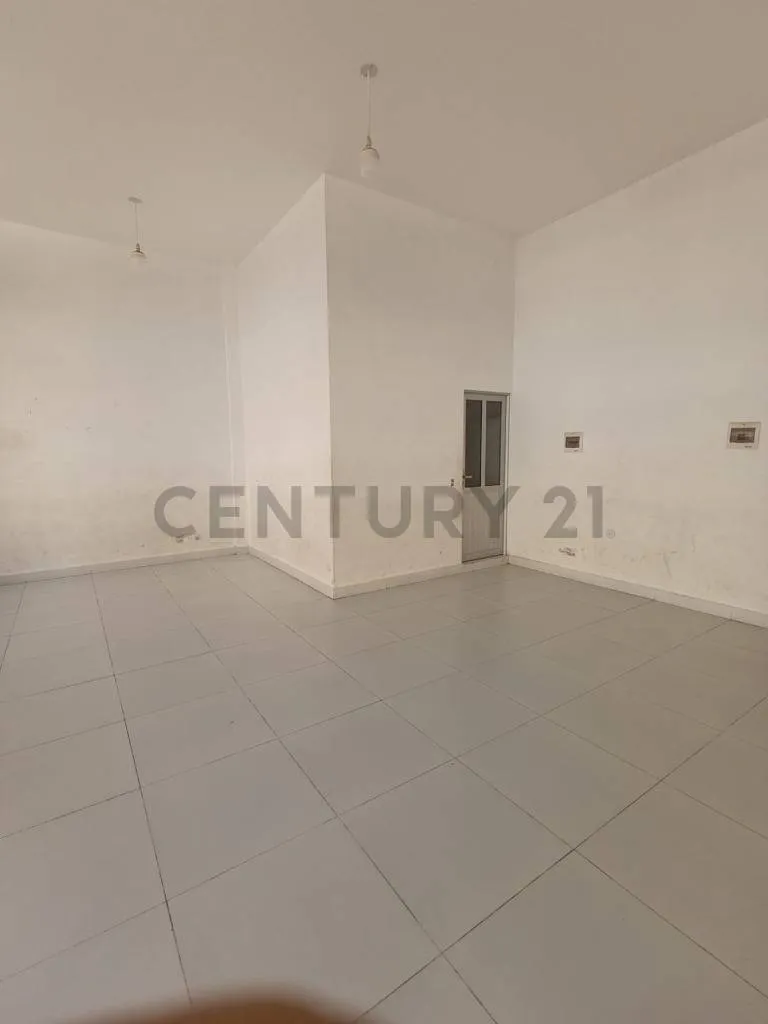 Foto 6 de ¡Local Comercial en Alquiler a Mitad de Precio!