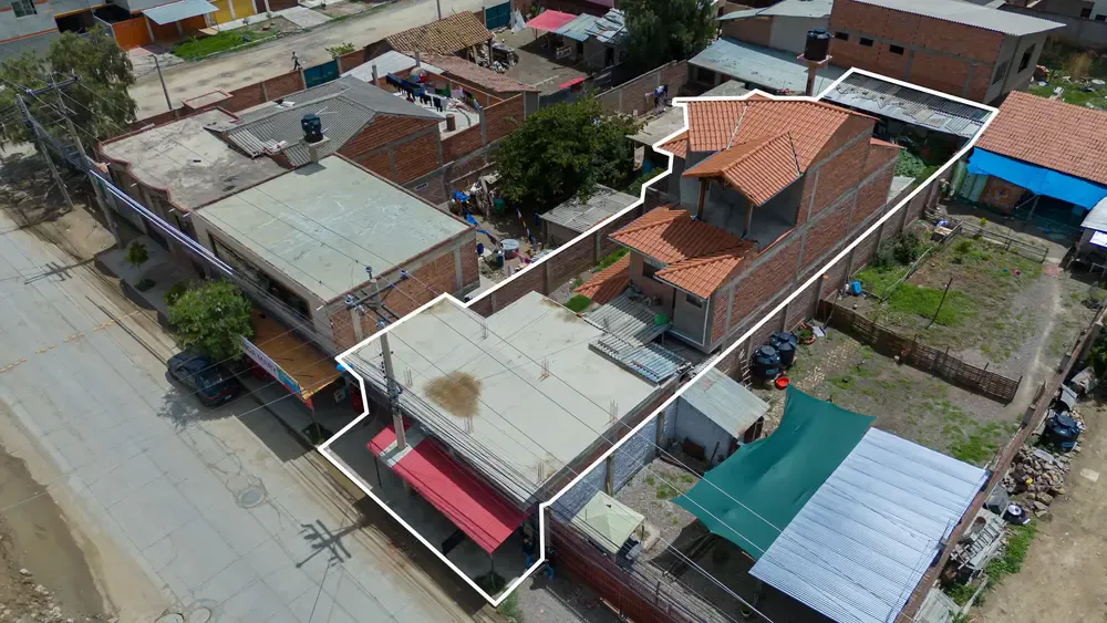 Foto 3 de Casa Comercial en Venta Sobre Av. Maximiliano Kolbe – Quintanilla