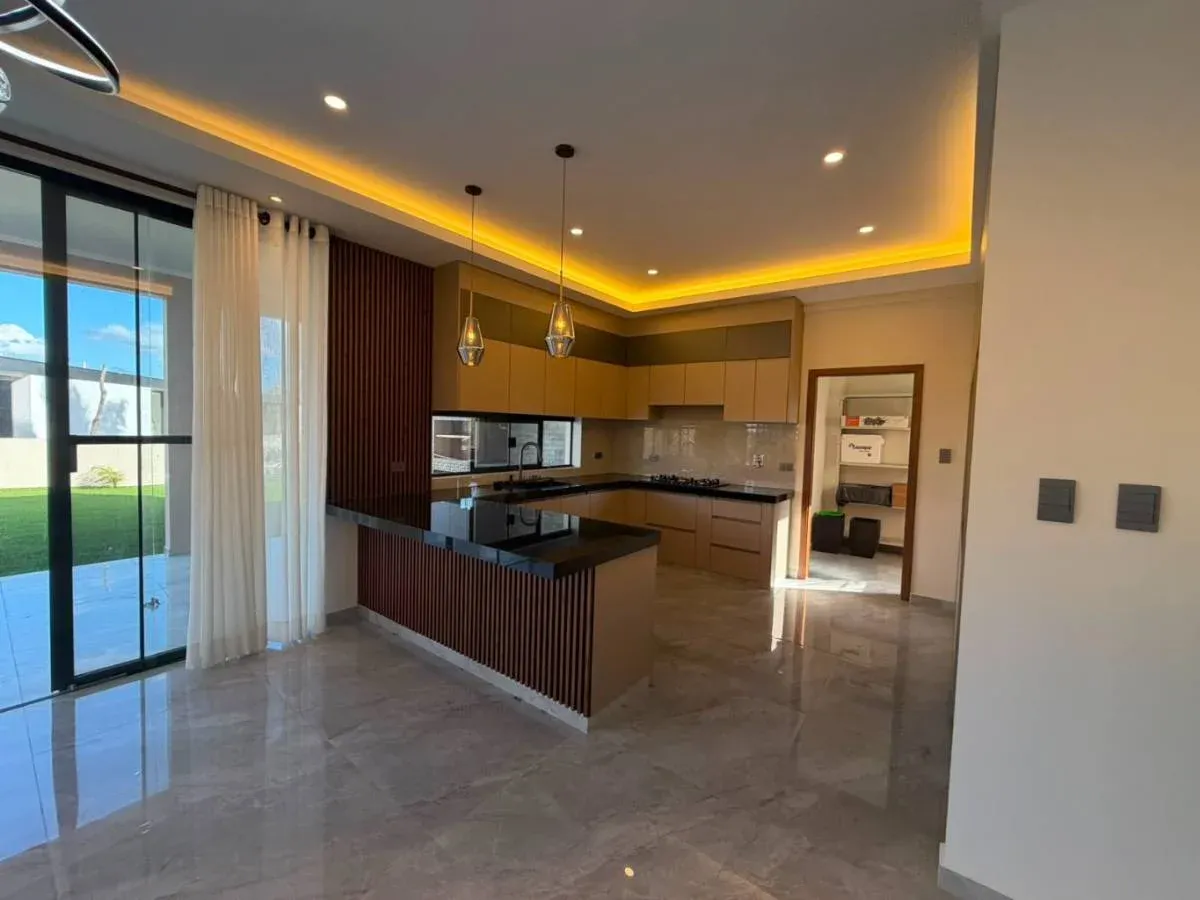 Foto 5 de Casa a estrenar en alquiler en Florida 2