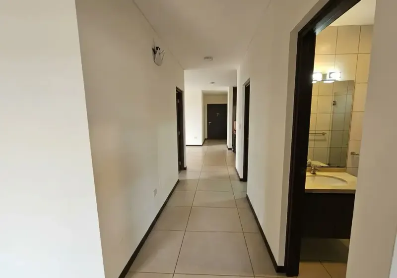Foto 10 de Departamento en Alquiler en La Av. Santa Cruz