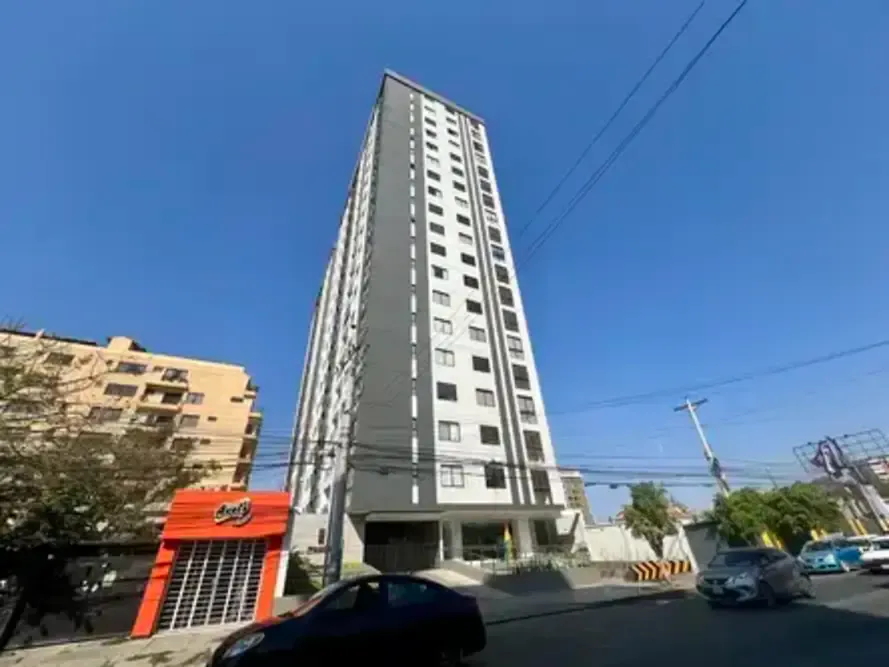 Foto 1 de Departamento en Alquiler en La Av. Santa Cruz