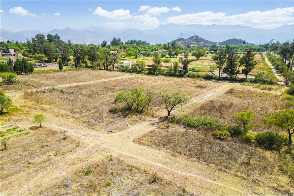 Foto 7 de Lote de Terreno en Venta en Esquina en Suticollo