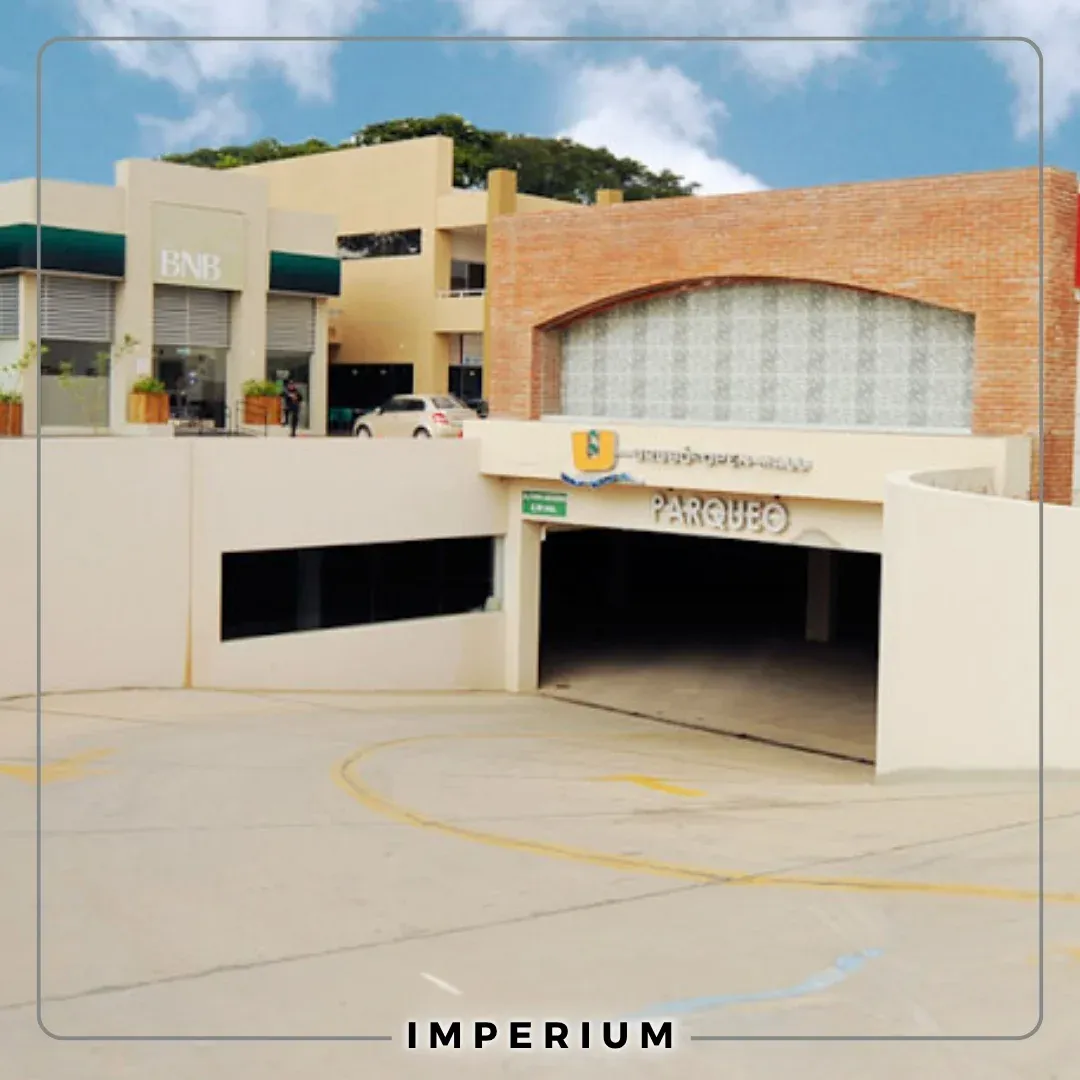 Foto 2 de Oficina o local comercial en venta – Open Mall Urubó