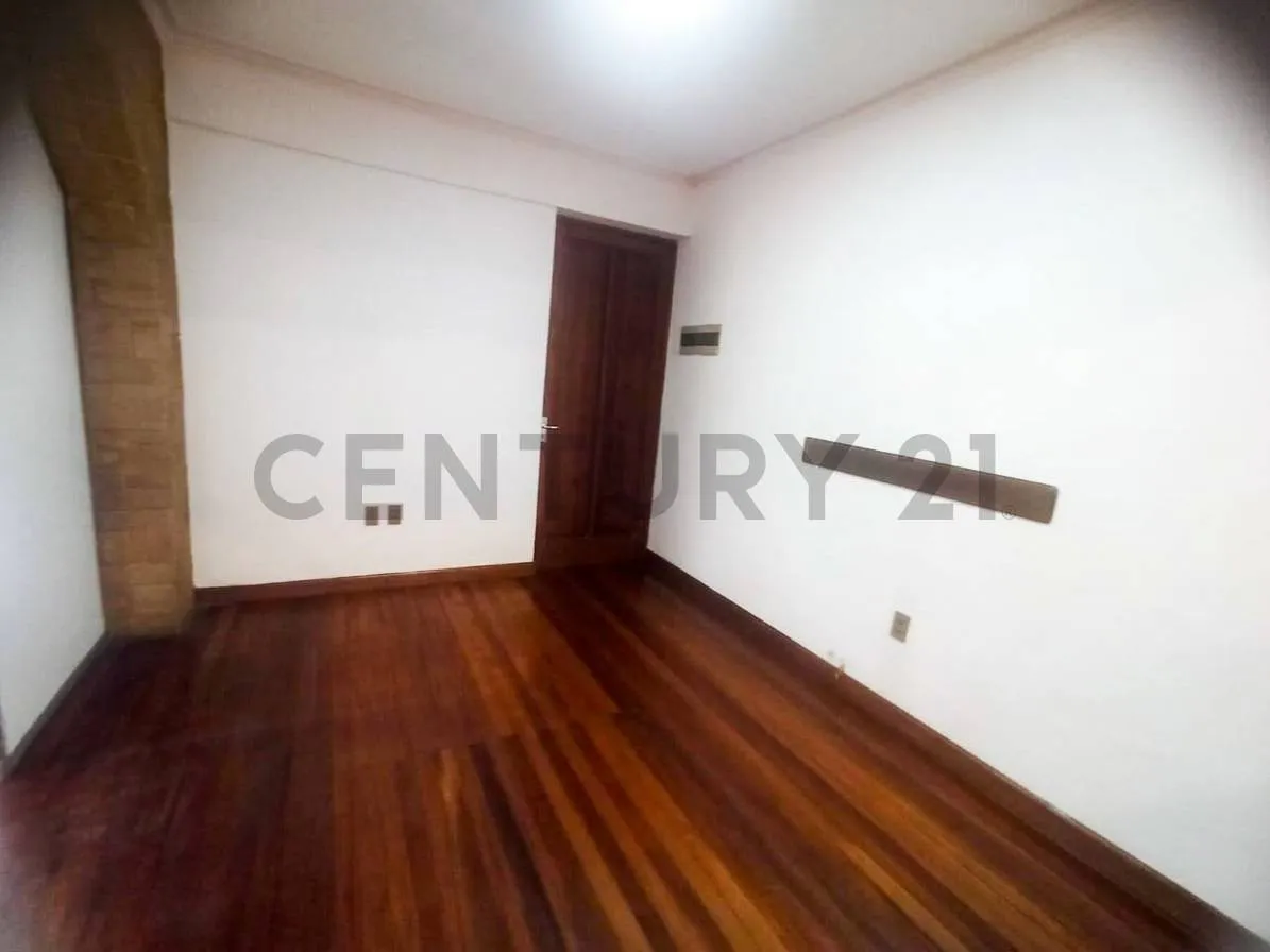 Foto 5 de Amplias Oficinas en Alquiler – Excelente Ubicacion Centrica