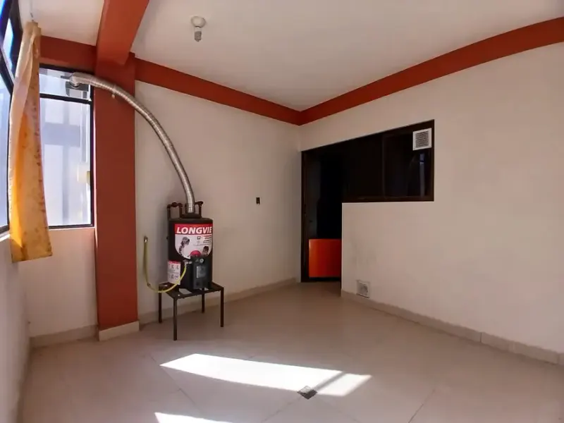 Foto 10 de Local comercial en alquiler de 320 m² con parqueo en calle La Plata, Oruro