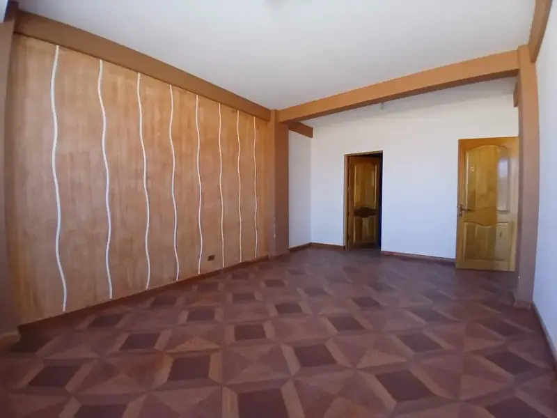 Foto 7 de Local comercial en alquiler de 320 m² con parqueo en calle La Plata, Oruro