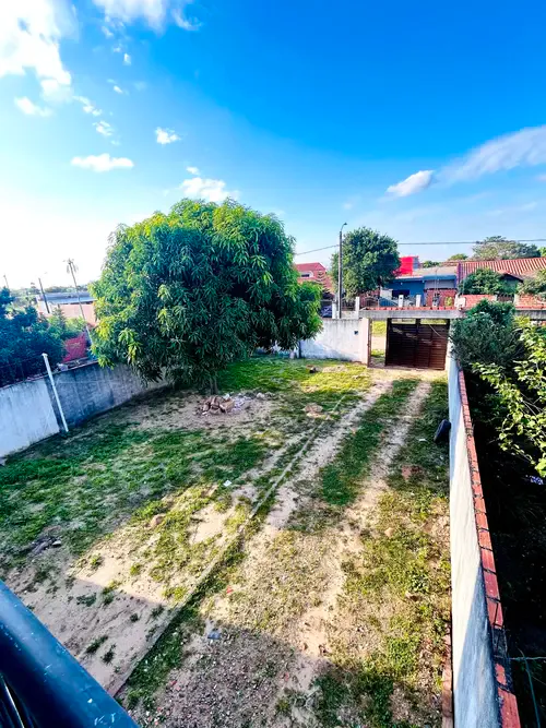 Foto 4 de Casa en Alquiler con 5 Habitaciones - Urb. La Solución Final Av. Moscú