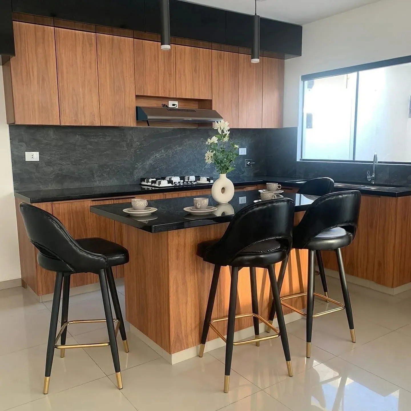 Foto 5 de Casa Amoblada en Villa Bonita en Alquiler Urubo