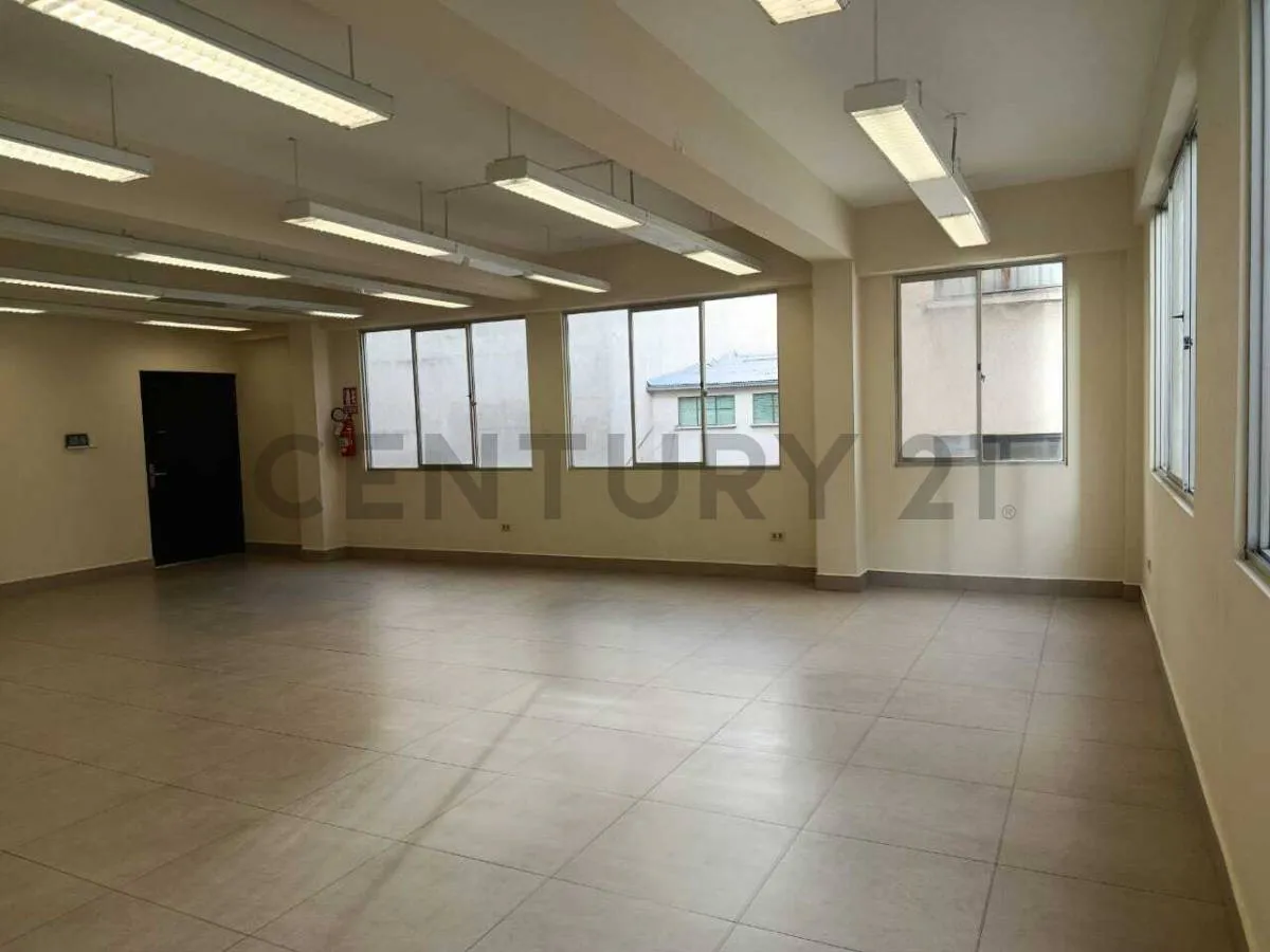 Foto 9 de Oficina en Alquiler | Edificio Dante – Ubicada sobre la Av. Mariscal Santa Cruz