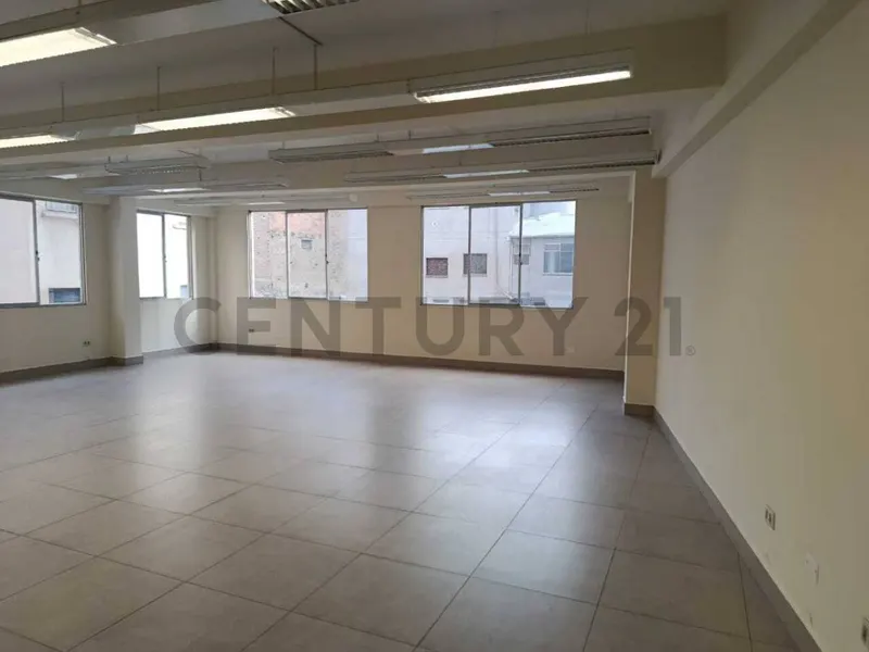 Foto 12 de Oficina en Alquiler | Edificio Dante – Ubicada sobre la Av. Mariscal Santa Cruz