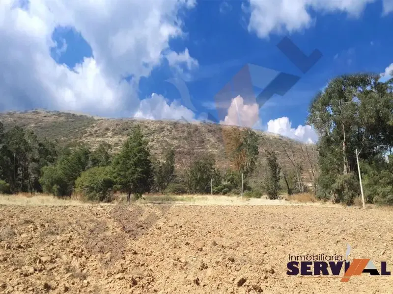 Foto 1 de Lote en Venta de 4237 M2, Camino Tarata Inmediaciones Laguna de La Angostura