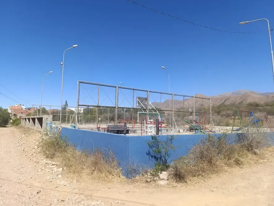 Foto 2 de 🏠 **Casa en Venta en Aranjuez – 430 M² de Terreno**