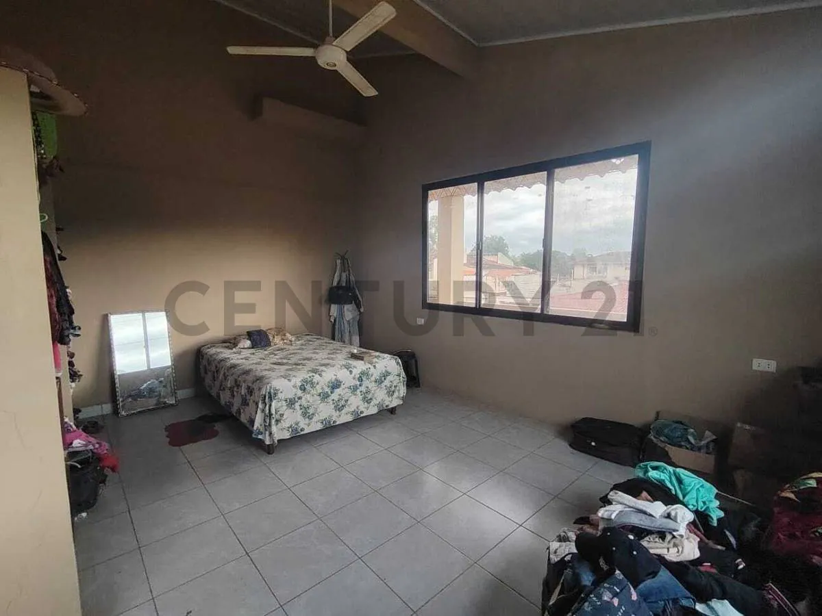 Foto 10 de Casa en Anticretico en Excelente Ubicacion