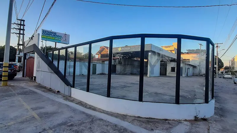 Foto 18 de Venta Showroom y Tinglado+Local Comercial + Oficinas,Av Roca Coronado y 4to An