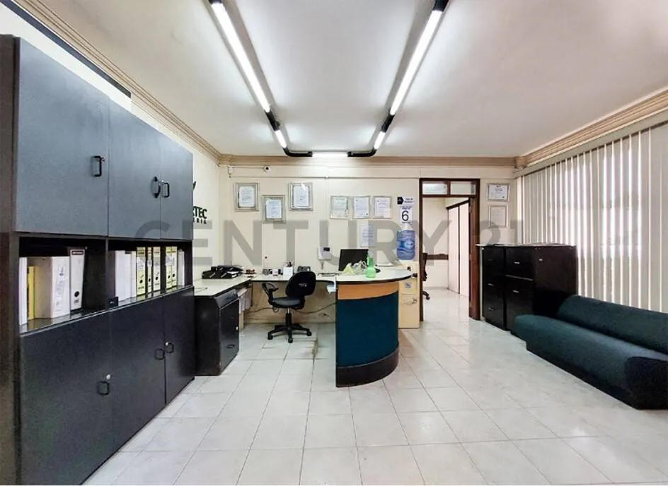 Foto 9 de Venta Showroom y Tinglado+Local Comercial + Oficinas,Av Roca Coronado y 4to An