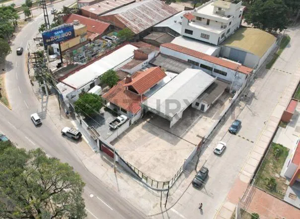 Foto 3 de Venta Showroom y Tinglado+Local Comercial + Oficinas,Av Roca Coronado y 4to An