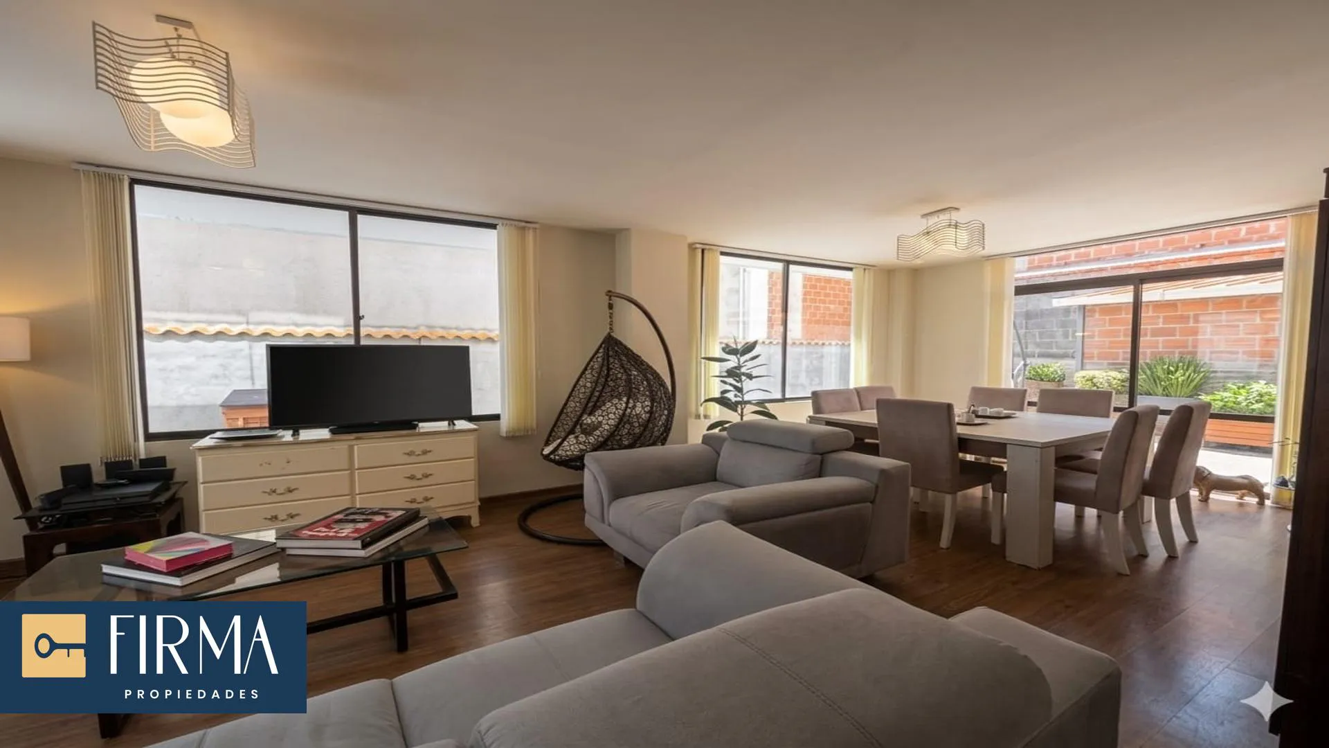 Foto 12 de Compra Esta Amplia Casa en Urbanización El Pedregal