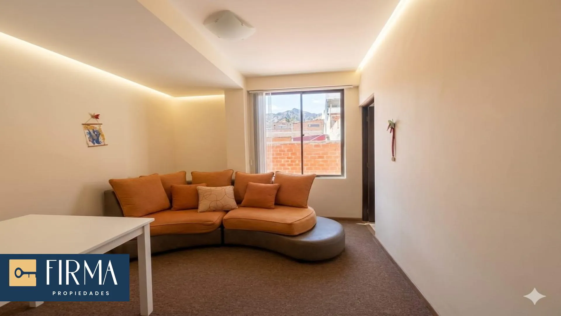 Foto 9 de Compra Esta Amplia Casa en Urbanización El Pedregal