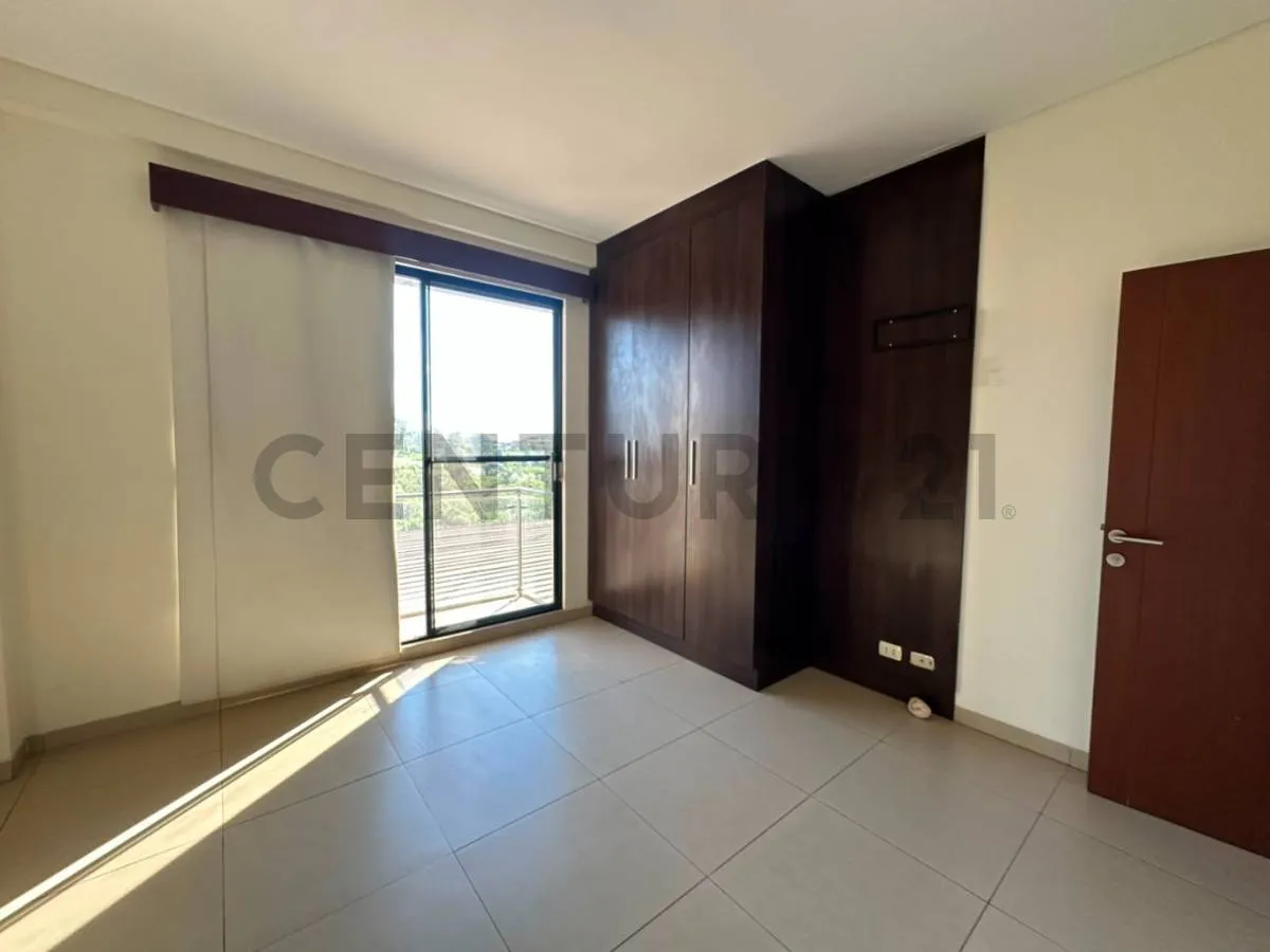 Foto 10 de Hermosa Casa en Venta