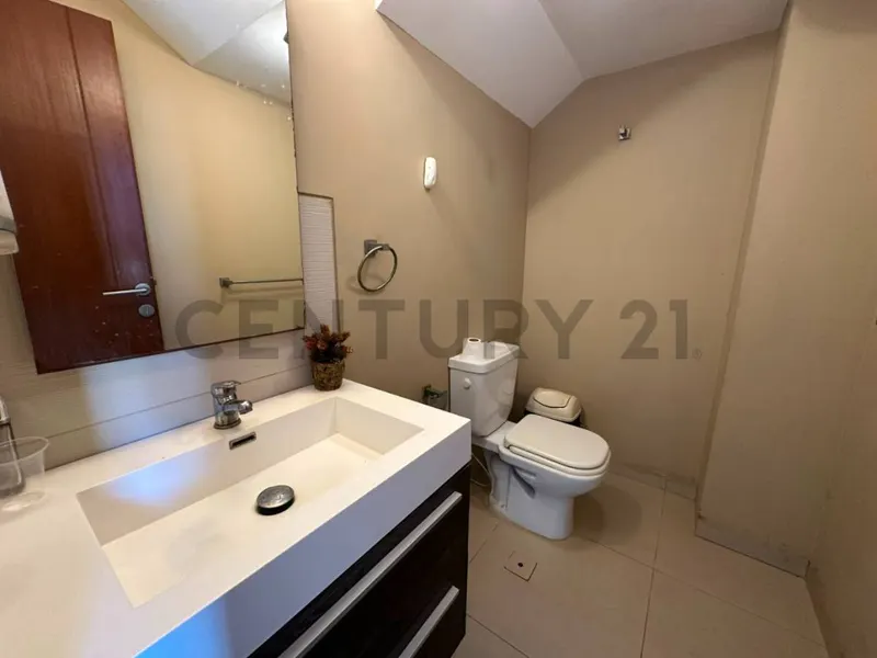 Foto 6 de Hermosa Casa en Venta