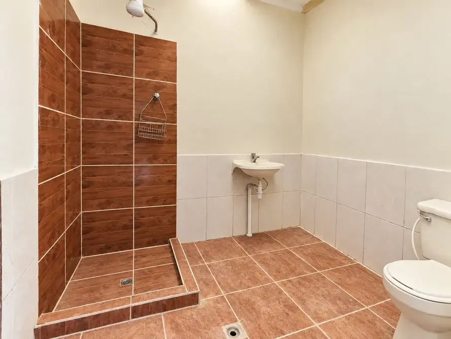Foto 8 de Casa Independiente en Alquiler | Ideal para Negocio y Vivienda Urbanización Sierra Mier – Zona Norte de Oruro