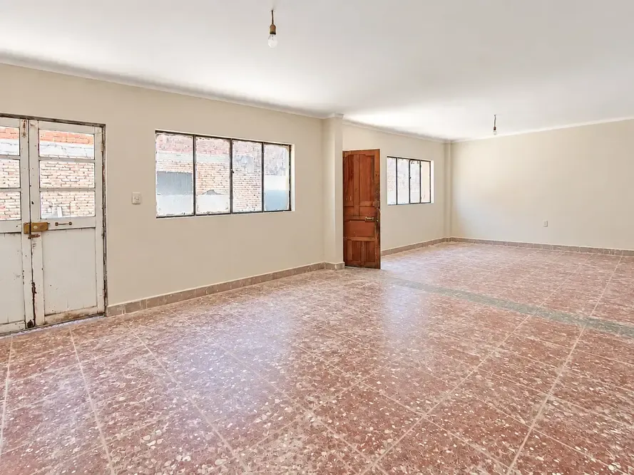 Foto 5 de Casa Independiente en Alquiler | Ideal para Negocio y Vivienda Urbanización Sierra Mier – Zona Norte de Oruro