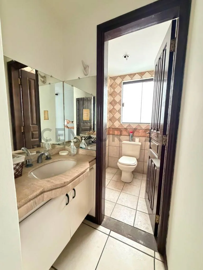 Foto 4 de Departamento EN ANTICRETICO de 200 m² en el Edificio Iguazú