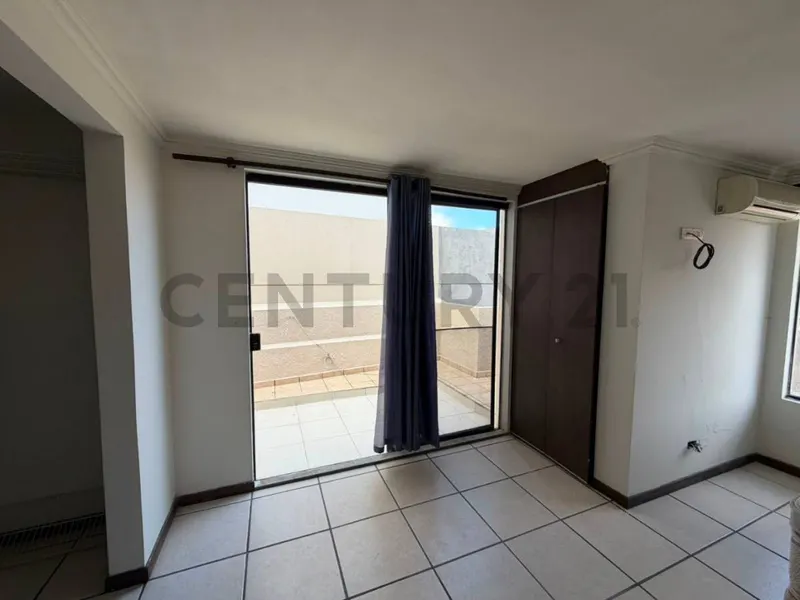 Foto 10 de Departamento EN ANTICRETICO de 200 m² en el Edificio Iguazú