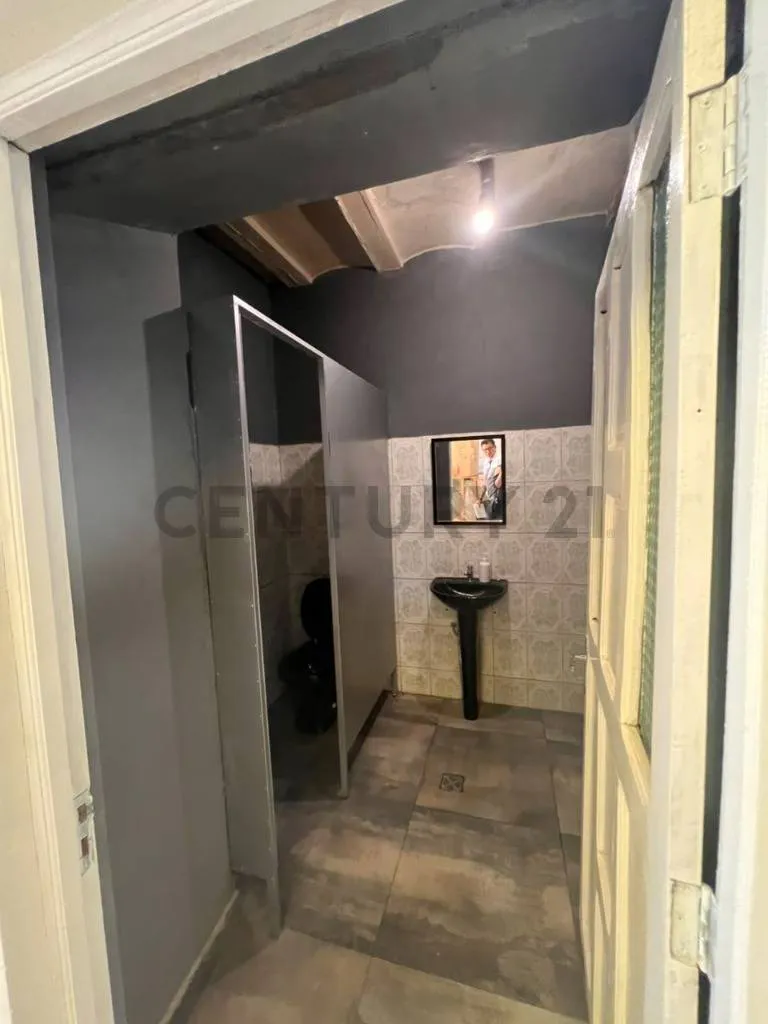 Foto 14 de Casa Comercial en Venta – Pleno Centro de Sucre