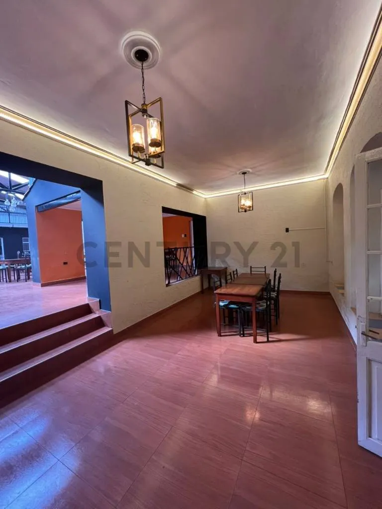 Foto 16 de Casa Comercial en Venta – Pleno Centro de Sucre