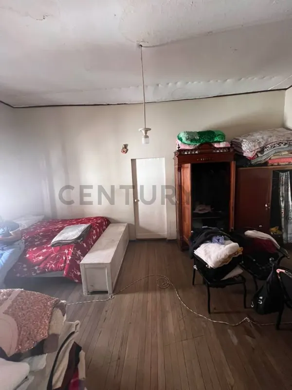 Foto 6 de Casa Comercial en Venta – Pleno Centro de Sucre