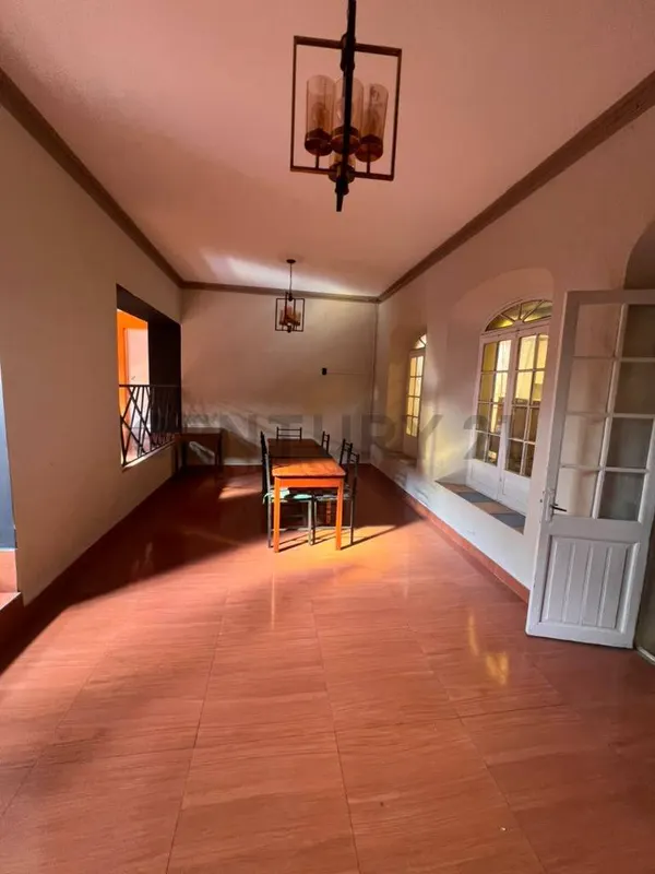 Foto 17 de Casa Comercial en Venta – Pleno Centro de Sucre