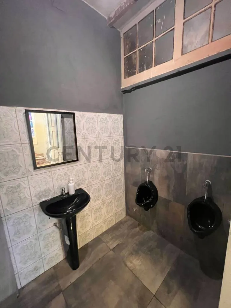 Foto 13 de Casa Comercial en Venta – Pleno Centro de Sucre