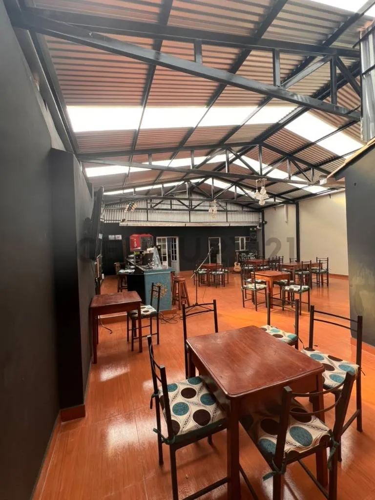 Foto 18 de Casa Comercial en Venta – Pleno Centro de Sucre