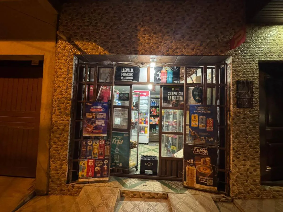 Foto 1 de Tienda en Anticretico