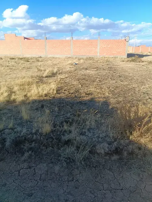 Foto 1 de Terreno en Venta en esquina Urbanización Santa María II