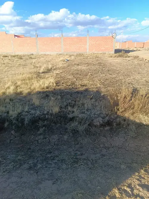 Foto 3 de Terreno en Venta en esquina Urbanización Santa María II