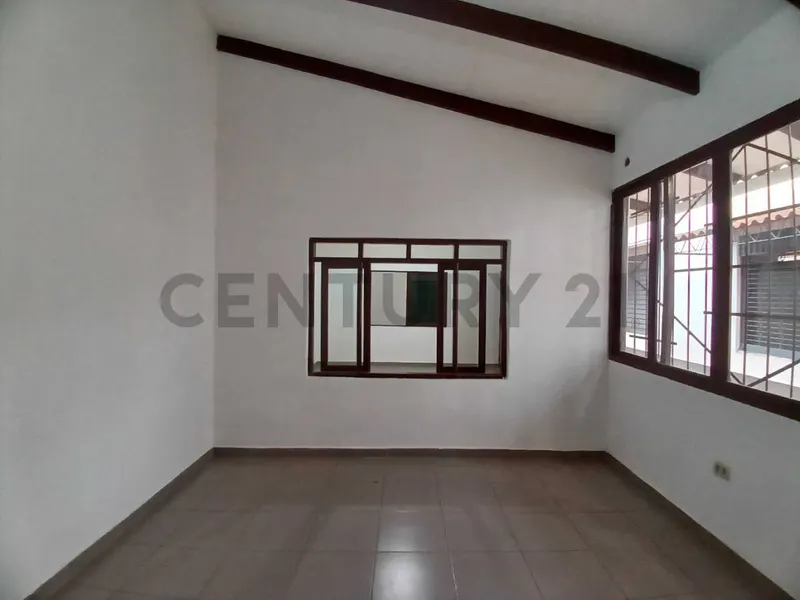 Foto 11 de En Alquiler – 2 Galpones + 3 Oficinas