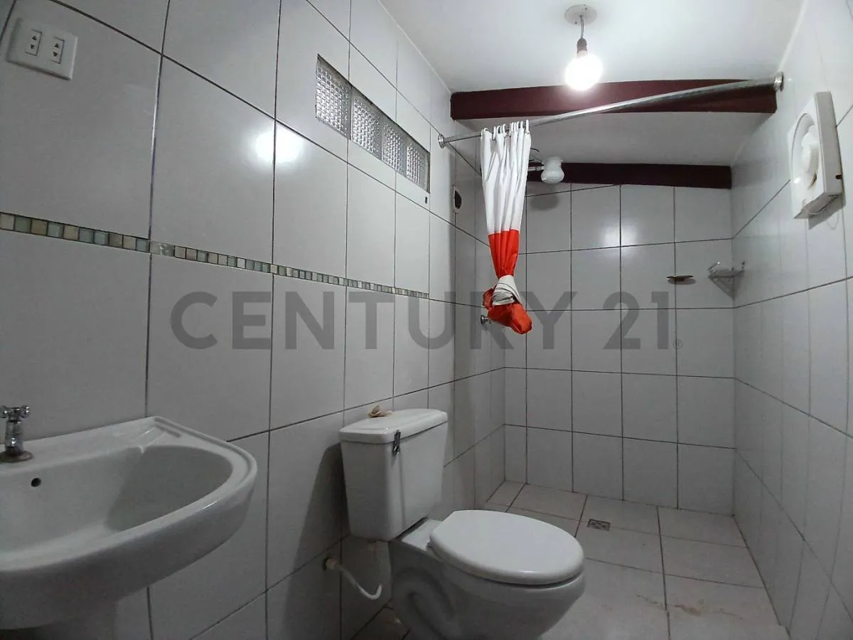 Foto 9 de En Alquiler – 2 Galpones + 3 Oficinas