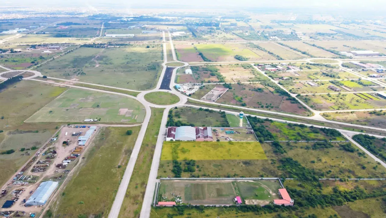 Foto 3 de Terreno en venta en Parque Industrial Latinoamericano