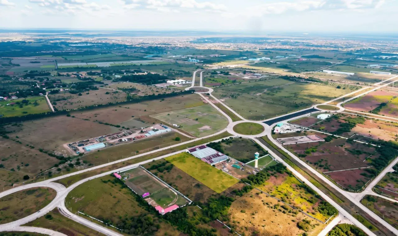 Foto 4 de Terreno en venta en Parque Industrial Latinoamericano