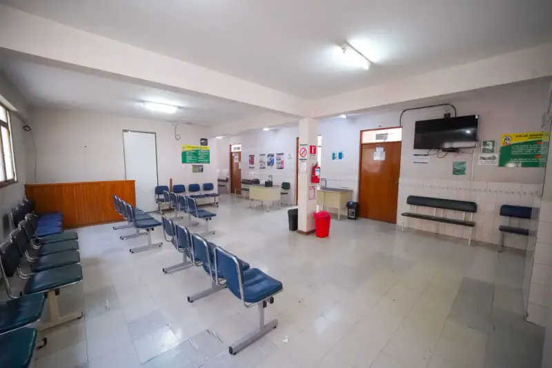 Foto 15 de 🏥 Clínica / Centro Empresarial en Alquiler – Av. Potosí | Queru Queru